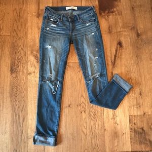 Abercrombie & Fitch distressed denim jeans size 27